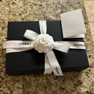 Chanel woc box
